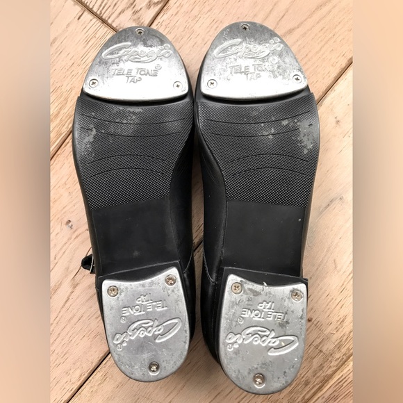 black leather ladies capezio tap shoes size 8M - Picture 2 of 4